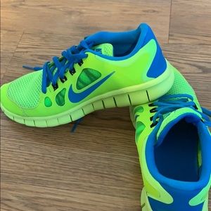 Nike gym shoes